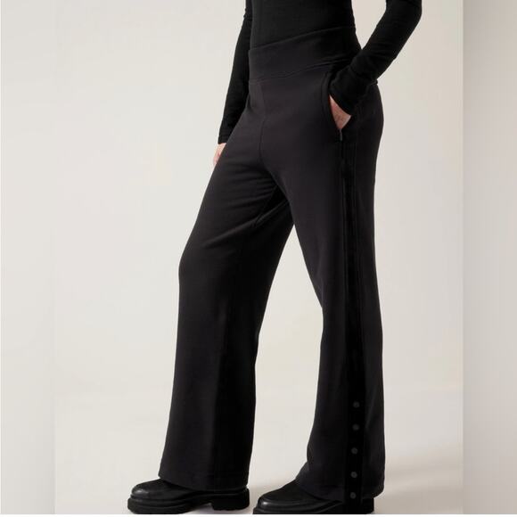 Athleta Retroplush Velvet Fleece Lined Bootcut Yoga Sweatpants Medium Petite - Picture 1 of 12